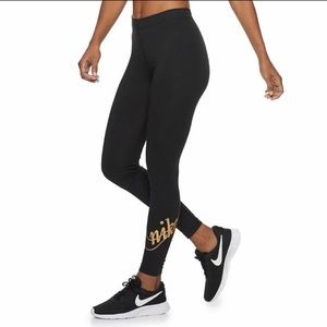 NWT XS Nike Leggings